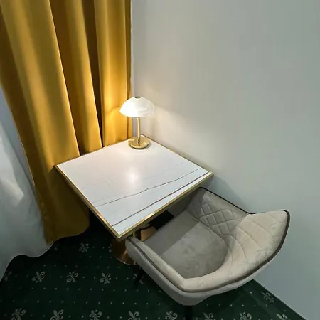 - Altstadt Apartment *