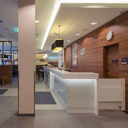 Hotel Hampton By Hilton Center 3*