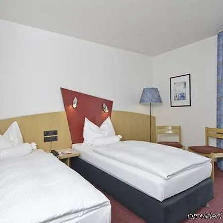 Arvena Park 4*