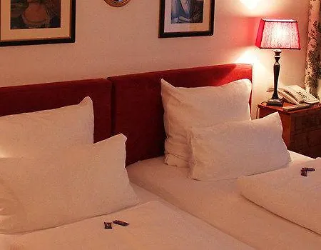 Deutscher Kaiser Hotel 3*