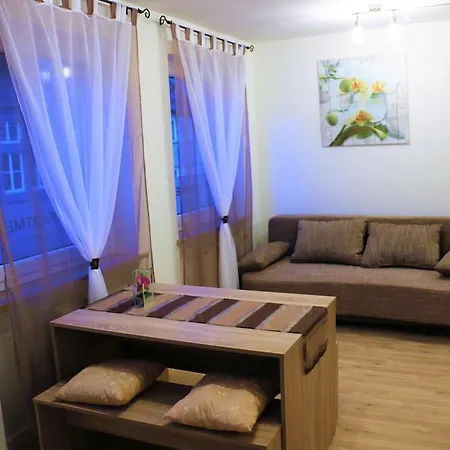 Center Apartment *