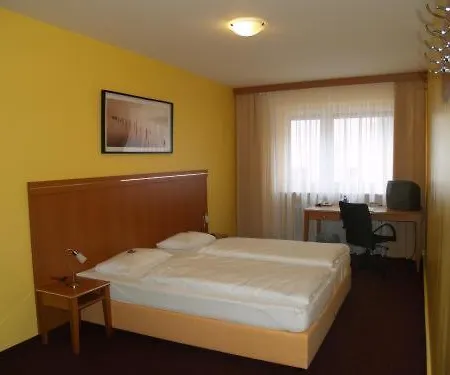 Hamburg Hotel 3*