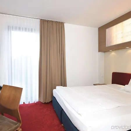 Hotel Arvena Park 4*