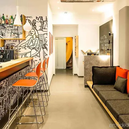 מלון Ibis Altstadt 2*