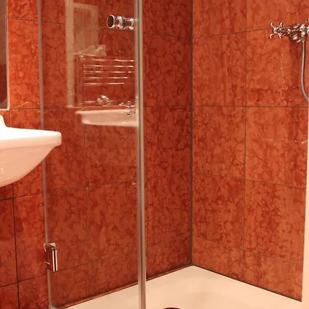 Deutscher Kaiser Hotel 3*