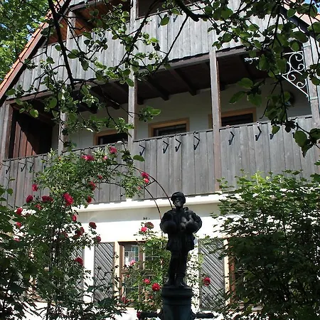 Petzengarten 3*
