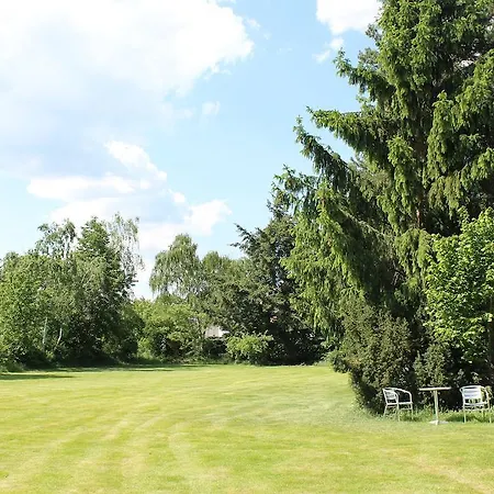 Konukevi Hoefler 3*