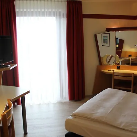 Arvena Park 4*