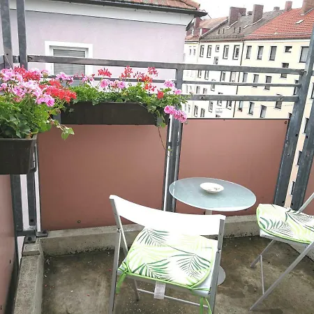 Quiet City-apt, 4min City-center, 18min Fair Nuernberg!!! * Nuremberg