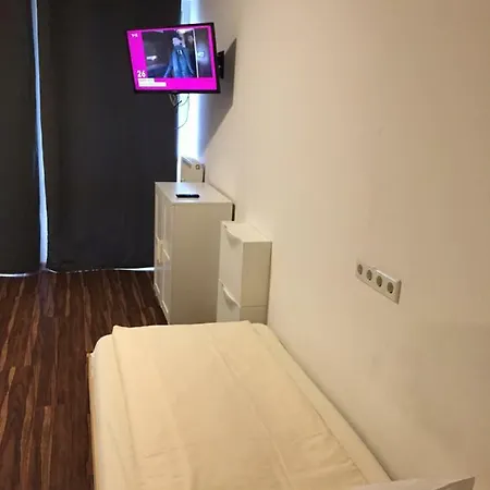 Amira Konukevi 2*