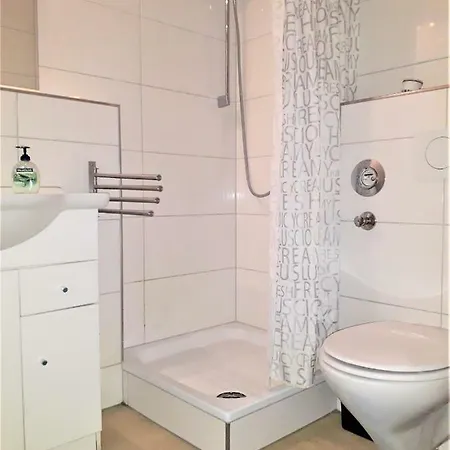 شقة Doppel-appartement Salzbrunner Str. 11, Langwasser Mitte *