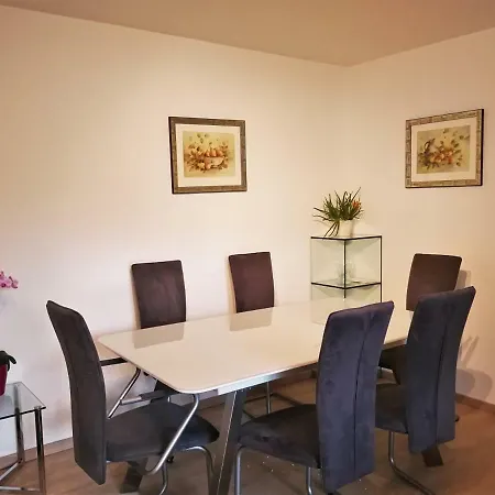 Central-apt At Lake, Citycenter 5min, Fair 18min!!! Apartment