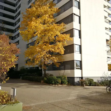 Apartment Central-apt At Lake, Citycenter 5min, Fair 18min!!! *