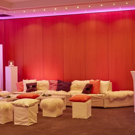 H+ Hotel 4*