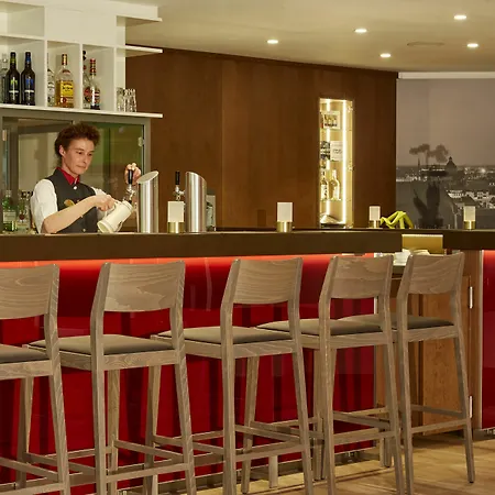 Hotel H+ 4*
