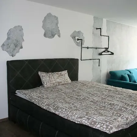 Central Apartment Nuernberg Apartment *