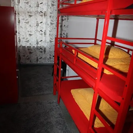 City Hostel *