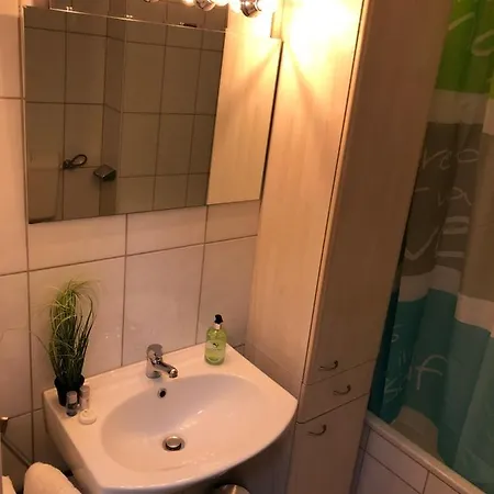 Wallsidemidtown Apartment