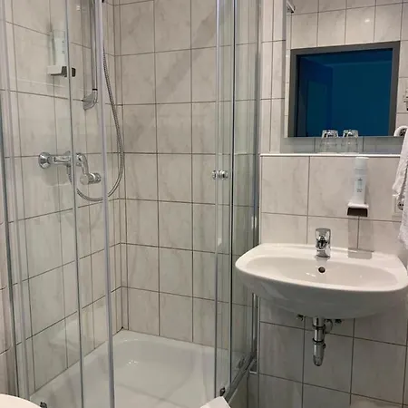 Behringers Hotel 2*