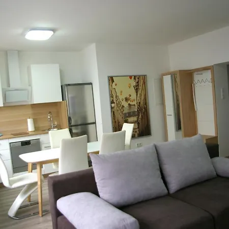 Apartment 4rent *