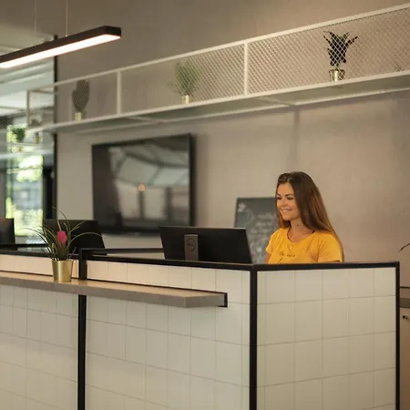 - The Niu, Leo By Ihg Otel