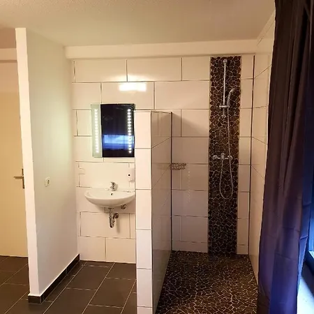 105 Hotell *