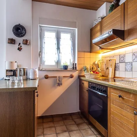 Holiday home Cruwzo I With Balcony, Garden And Terrace