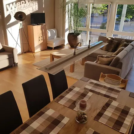 Tillyhome Apartment *