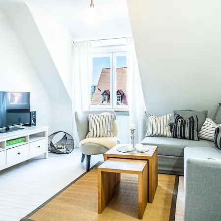 Ludwigstrasse Apartment *