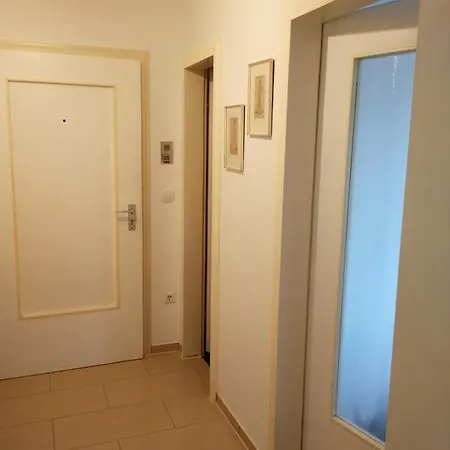 Central-apt At Lake, Citycenter 5min, Fair 18min!!! Apartmán