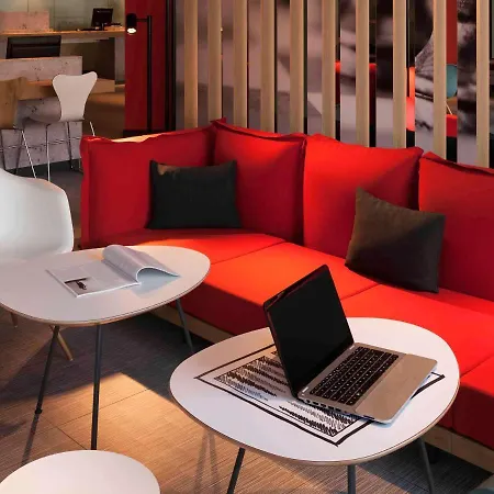 Ibis Hauptbahnhof 2*