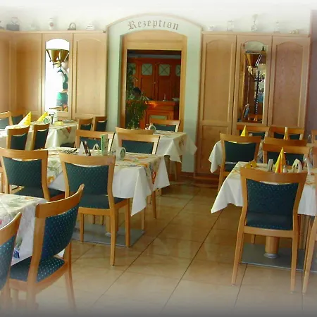 Szálloda Landgasthof Gruener Baum 3*
