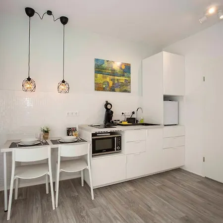 Apartment Zentral Gelegene, Helle