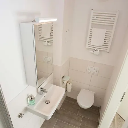 Zentral Gelegene, Helle Apartment