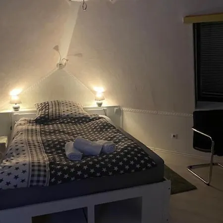 Vida Real Estate Laufamholz Alloggio in famiglia Norimberga