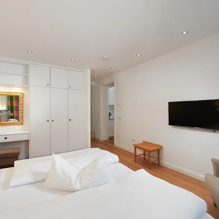 Appartamento 35qm Deluxe Im Stil Design Vosteen Naehe Der Kaiserburg