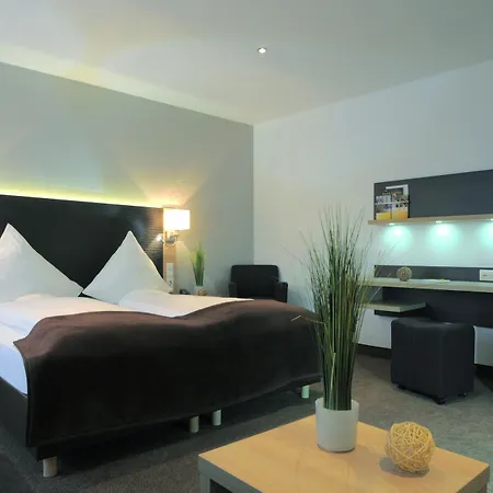 Ringhotel Loew's Merkur 4*