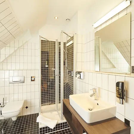 Hauser Boutique 3*