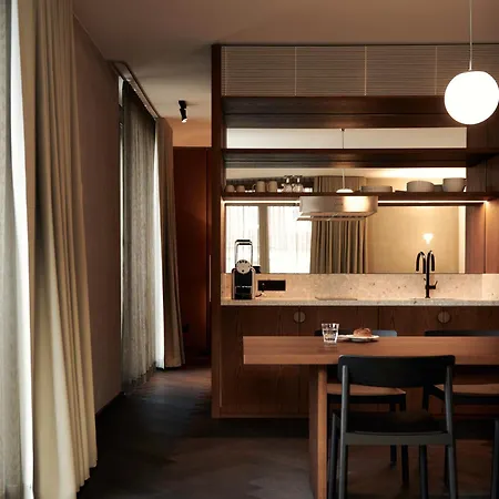 Hotel Karl August - A Neighborhood 4*