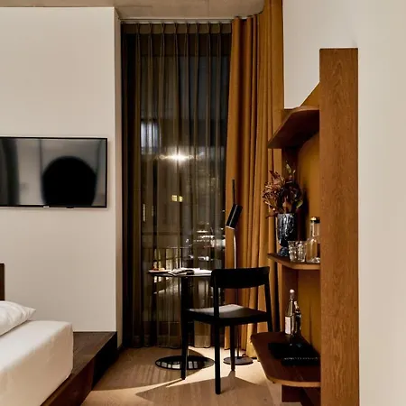 Hotel Karl August - A Neighborhood 4*