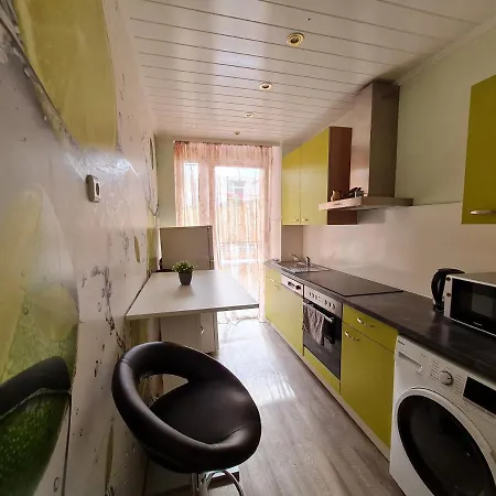 Apartment Moderne 3zimmer Mit Balkon *