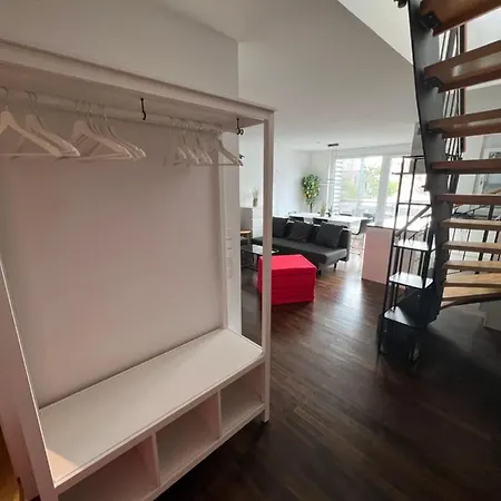 Apartment Penthouse-wohnung - Balkon - Dachterrasse - Zentrum *