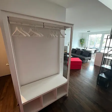 Apartment Penthouse-wohnung - Balkon - Dachterrasse - Zentrum *