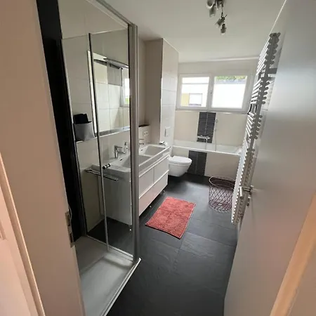 Penthouse-wohnung - Balkon - Dachterrasse - Zentrum Apartment