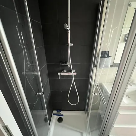 Apartment Penthouse-wohnung - Balkon - Dachterrasse - Zentrum