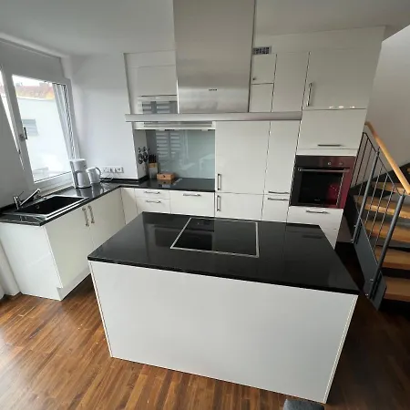 Apartment Penthouse-wohnung - Balkon - Dachterrasse - Zentrum