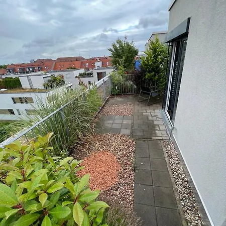 Apartment Penthouse-wohnung - Balkon - Dachterrasse - Zentrum *