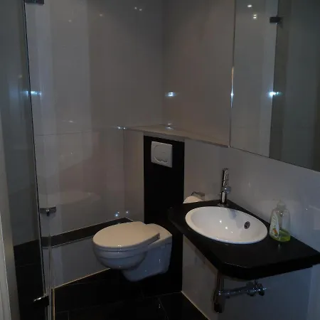 Privatunterkunft Aaa Meetinn Townhouse Nürnberg