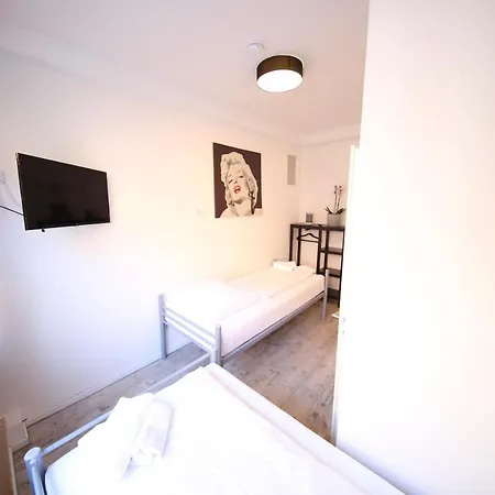 Luxomes - Zentrum Aparthotel *