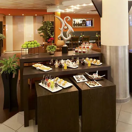 Hotel Moevenpick Airport 4*